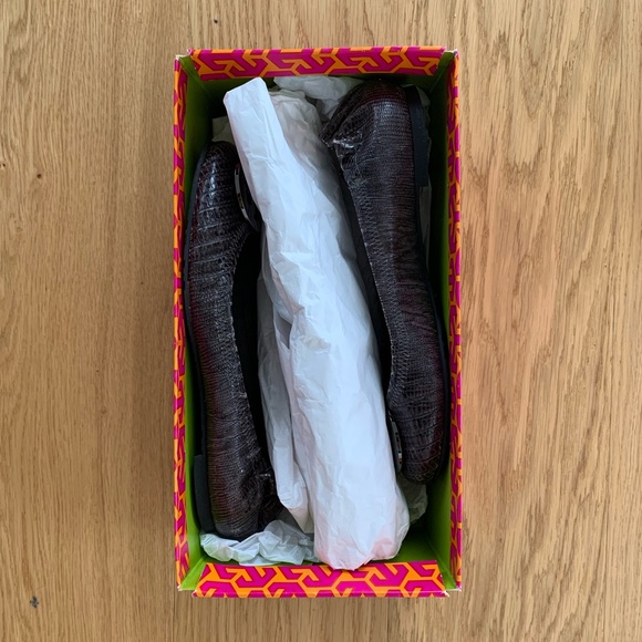 Tory Burch Grey Lizard Print Flats - Picture 5 of 6